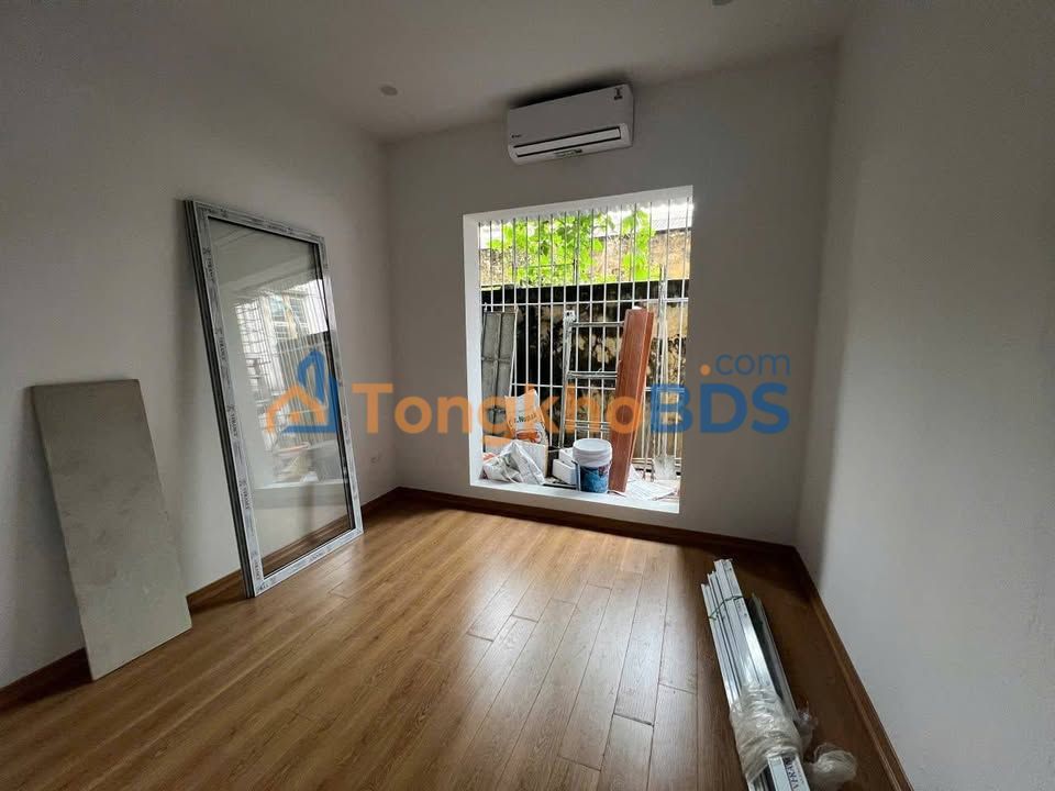 Bán gấp căn hộ 2 tầng 28m² Lương Thế Vinh, Thanh Xuân - Giá 3.85 tỷ