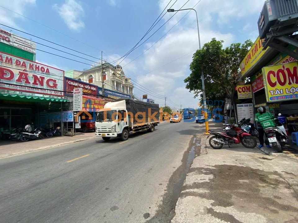 Mặt tiền kinh doanh Nguyễn Du 349m² - Vị trí đắc địa, dòng tiền 35tr/th