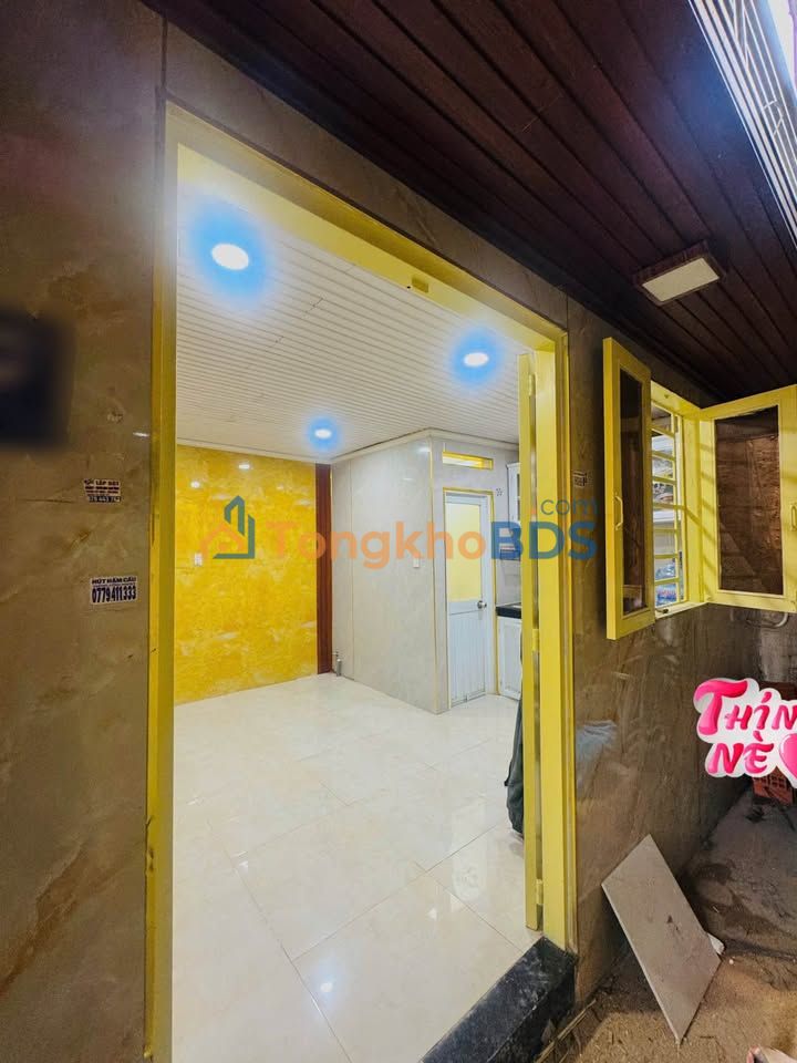 Nhà 16m² Đỗ Thừa Luông, Tân Phú - Giá 2.05 Tỷ - Sổ Hồng Riêng