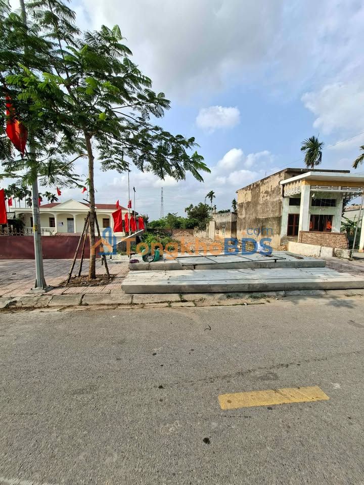 Đất nền 150m² mặt đường trục thông An Dương, Hải Phòng - Giá 3.8 tỷ