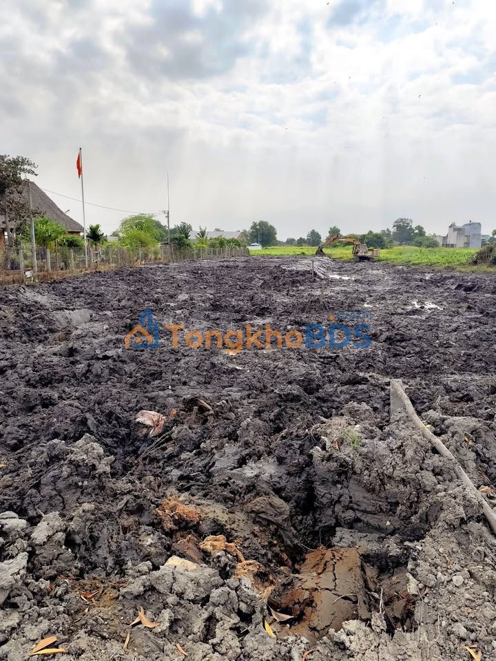 Đất Vườn Hóc Môn 1214m² Sổ Đỏ Riêng - View Kênh Mát Mẻ