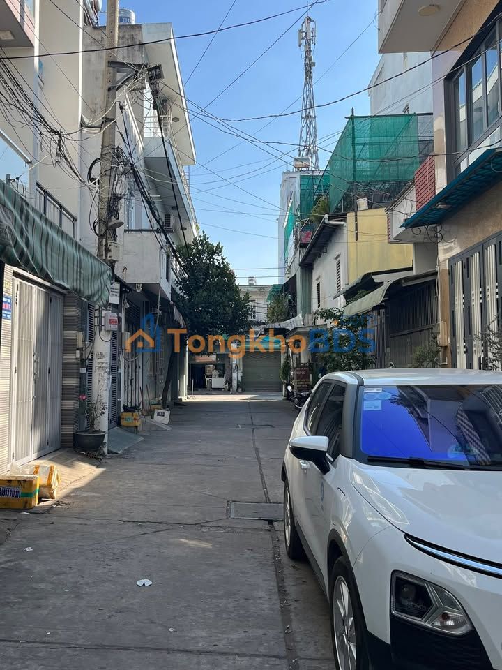 Nhà 4 Tầng 84m² - Ô tô Ngủ Trong Nhà Gần Aeon Mall Tân Phú - 8.x Tỷ