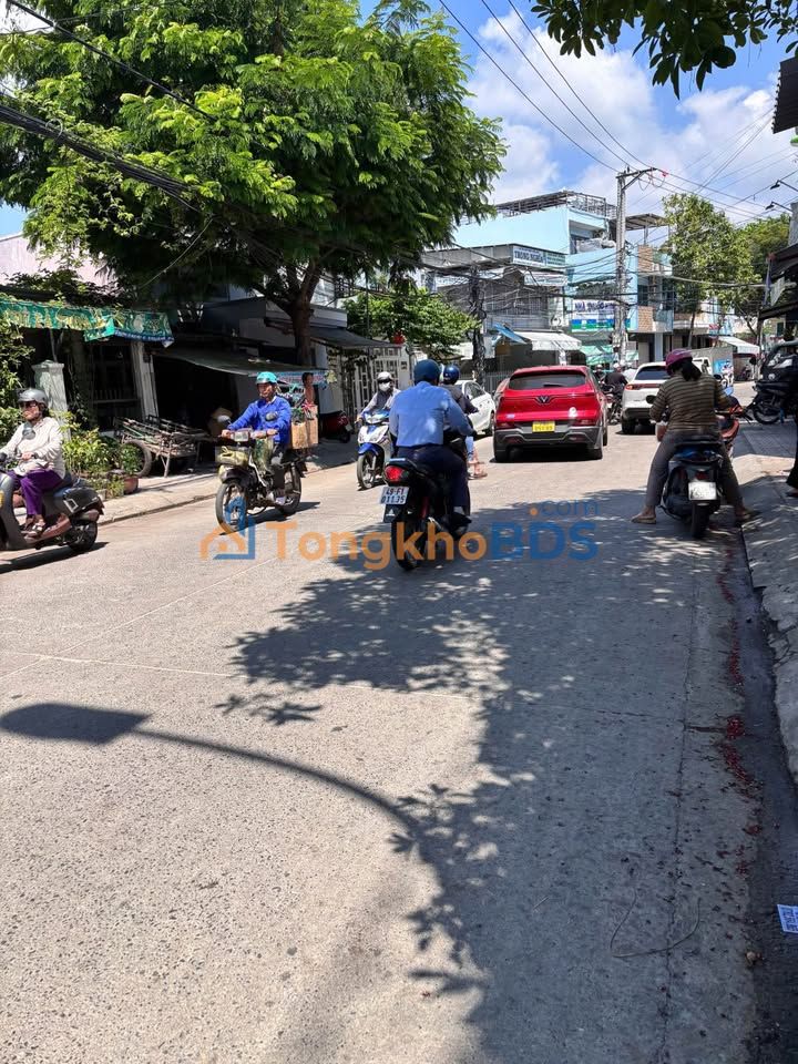 Nhà Mặt Tiền Hương Lộ Ngọc Hiệp, Nha Trang - Kinh Doanh Sầm Uất, 74.86m², 4.5 Tỷ