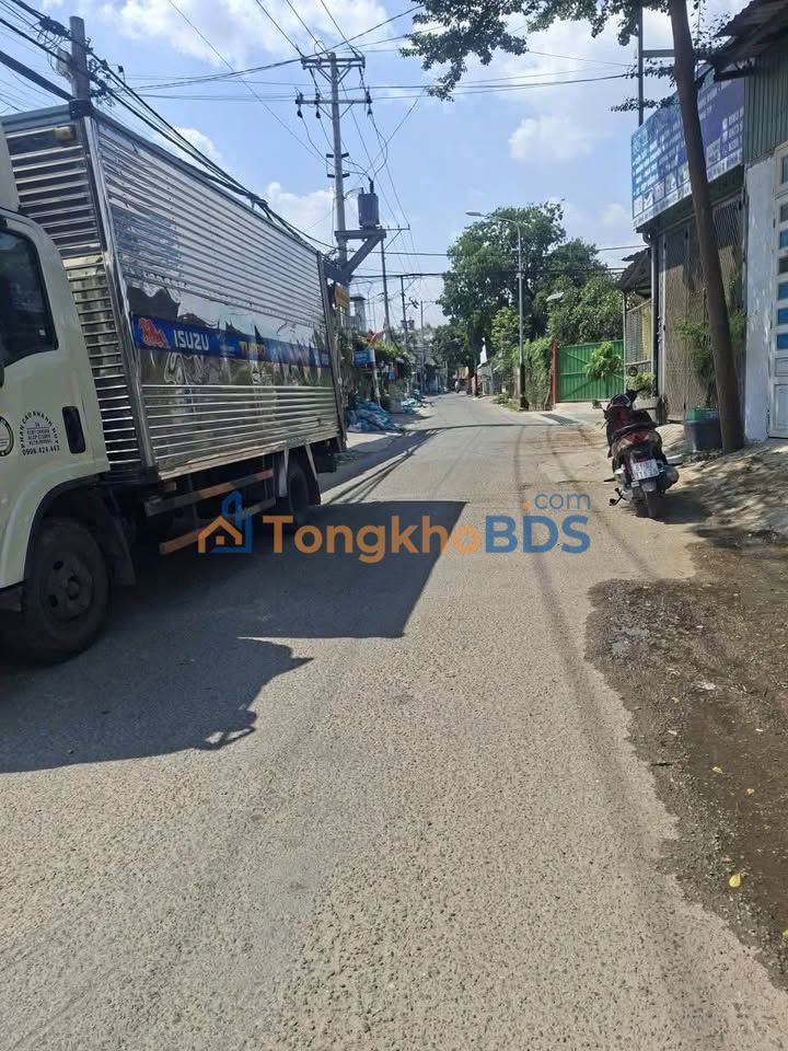 Kho Xưởng 100m² Tân Bình - Giá 6 Triệu/Tháng - Xe Tải Lớn