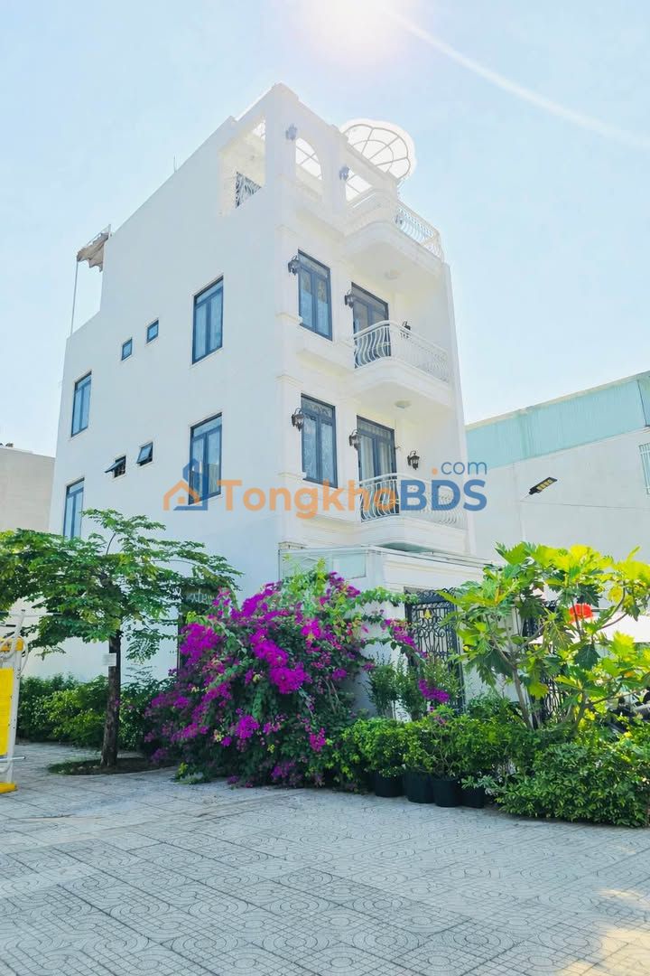 Nhà 4 Tầng 61m² P.Long Trường Q9 - Ô tô, Sân Thượng, Gần CV - 8.9 Tỷ