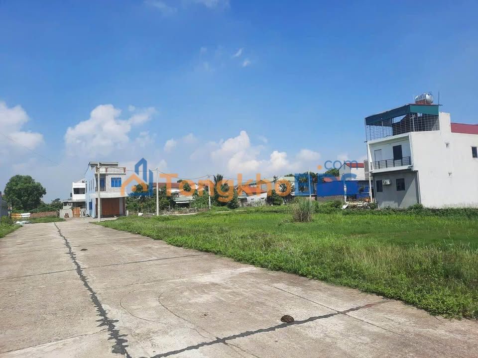 Đất nền Đạo Đức 100m² 3 tỷ - Sổ đỏ chính chủ