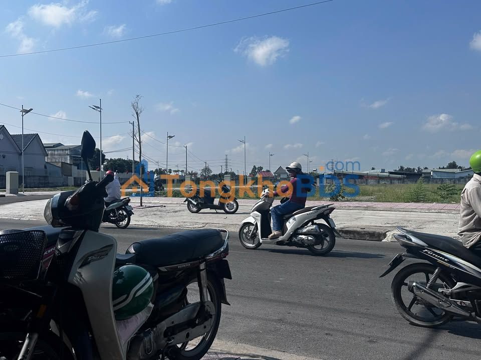 Đất Nền Bình Chánh 80m² - Sổ Đỏ Sẵn Sàng, Giá 2.5 Tỷ Đầu Tư Sinh Lời