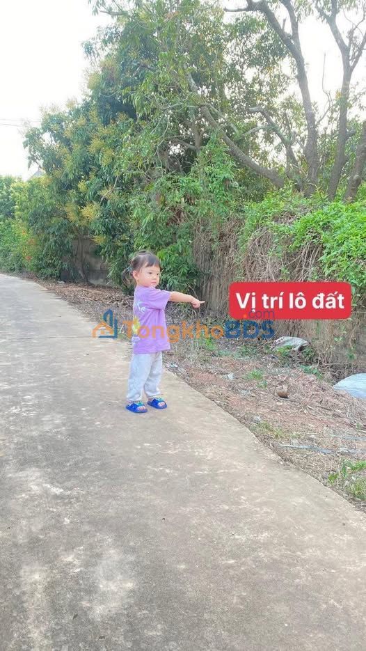 Bán 9000m² đất vườn view suối, 360m² thổ cư, giá 15.3 tỷ tại Bắc Giang