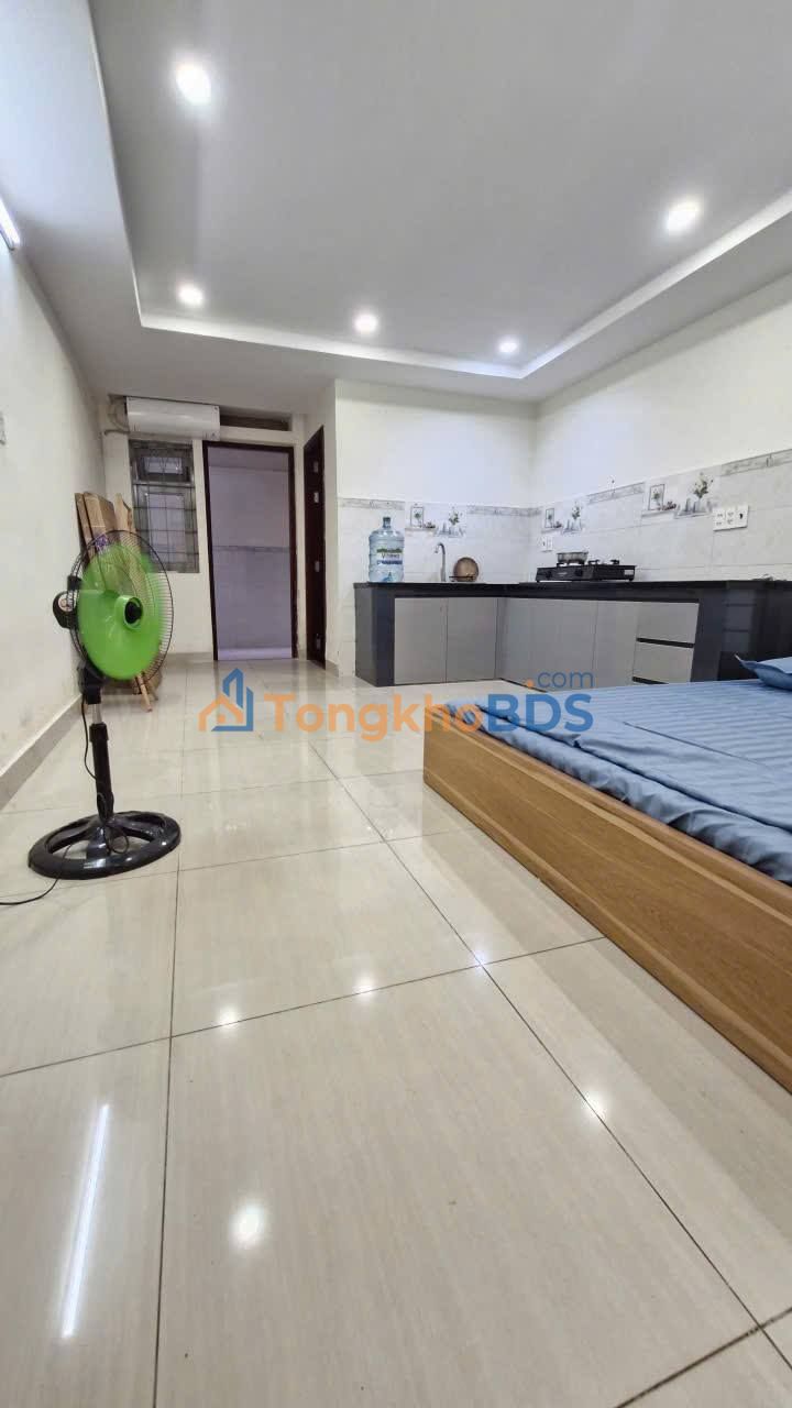 Nhà phố 40m² 2PN Quận Bình Thạnh - Giá 7.5 Triệu/Tháng - Tiện Nghi Đủ