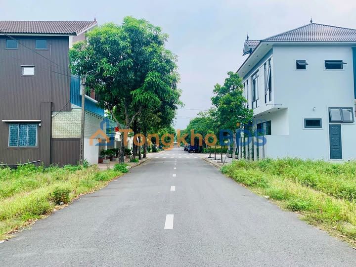 Bán Đất Lô Góc 2 Mặt Tiền Đồng Môn, Hà Tĩnh - 169m² Giá 4 Tỷ