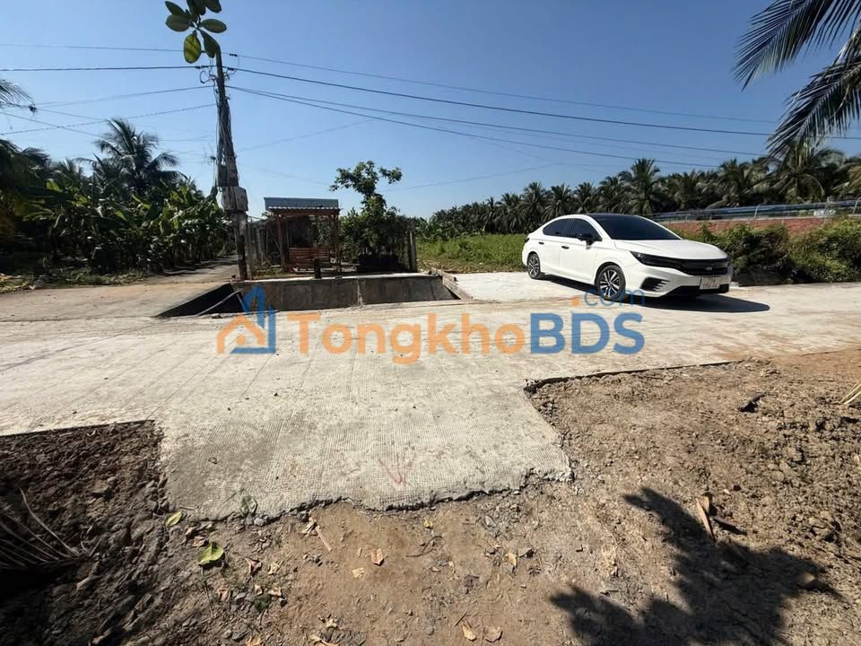 Bán Đất Nền Mặt Tiền Kênh Tập Đoàn, Bến Tre - 119m² Giá Tốt