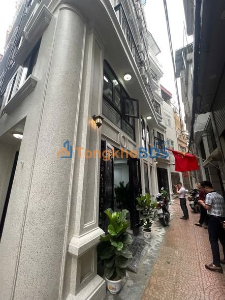 Nhà 7 Tầng Lô Góc 75m² Định Công Thượng - Giá 23 Tỷ