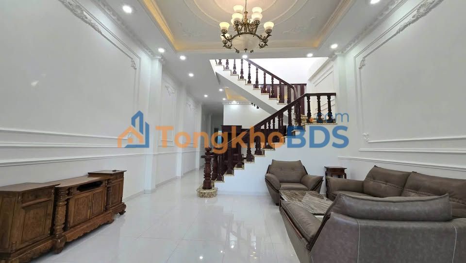 Nhà Tân Cổ Điển 99m² P.7 Bến Tre - 3.2 Tỷ, Gần Nguyễn Văn Tư