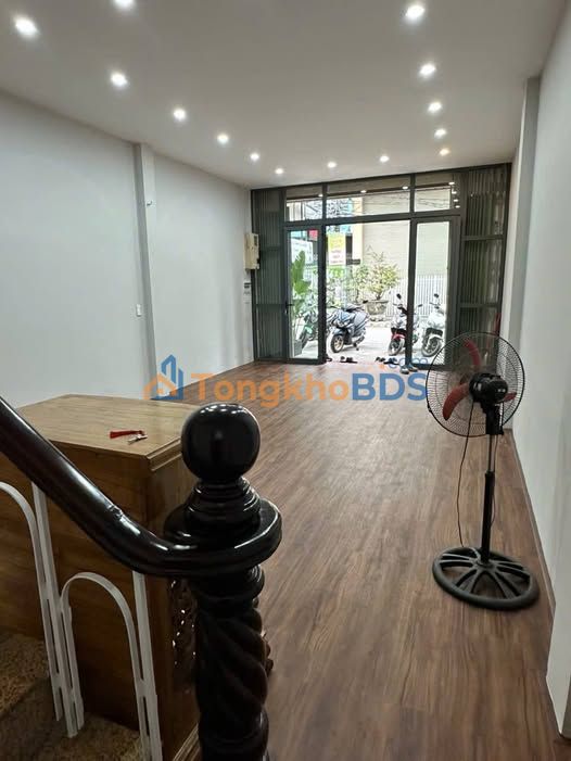 Nhà 4 Tầng Mặt Tiền 4.5m Hải Châu, Đà Nẵng - 70m², 5PN - 13 Tỷ