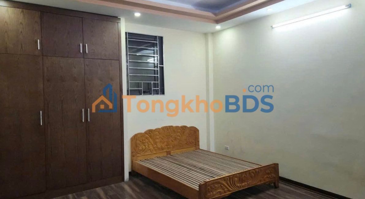 Nhà Hoàng Quốc Việt, Cầu Giấy - 175m² 5 Tầng, Full Nội Thất, Giá 12 Triệu/Tháng