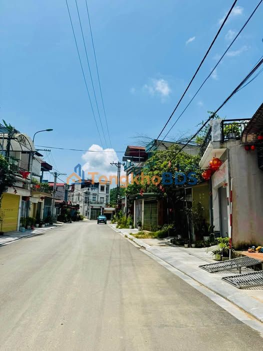 Bán Đất Mặt Tiền Lê Hoàn, TP Hà Giang 100m² - Sổ Đỏ Chính Chủ