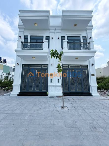 Nhà 2 Lầu KDT Tây Bắc, Rạch Giá 90m² - View Công Viên, Tặng Nội Thất