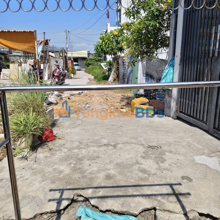 Bán Đất 85m² Quận Bình Tân - Giá Ngộp 720 Triệu, Gần Trường Học