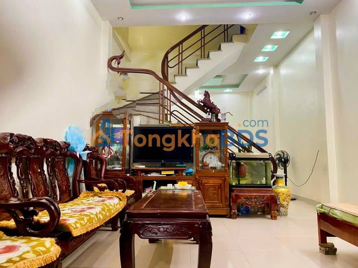 Nhà 4 Tầng 50m² Tô Hiệu - Sổ Đỏ Chính Chủ, Giá Tốt