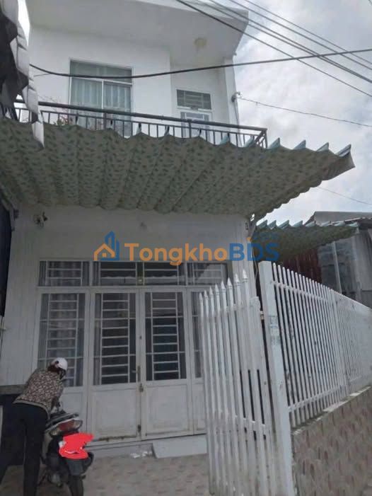 Cho Thuê Nhà Nguyên Căn Hẻm Nguyễn Bỉnh Khiêm, Long Xuyên - 140m², 4PN Giá 4.5 Triệu