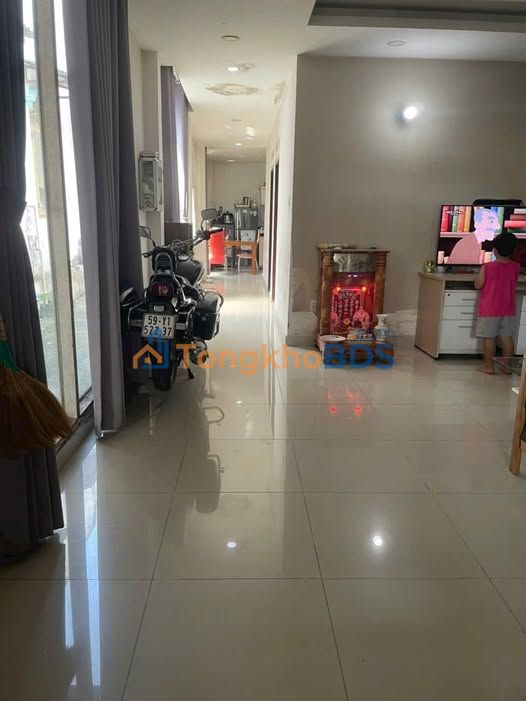 Bán Nhà C4 Phường 11, Quận 6 - 150m², Sân Rộng, Ô Tô Ngủ Trong Nhà - 3.2 Tỷ