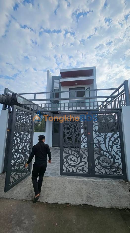 Nhà 1 Lầu 115m² Sổ Hồng Ngay Chợ Nhơn Trạch - Giá 11.5 Tỷ