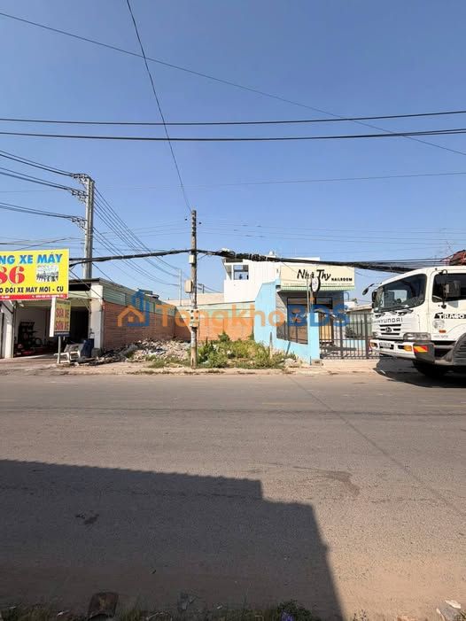 Đất Nền 90m² Sát BigC Dĩ An - Giá 5.85 Tỷ - Sổ Đỏ Sẵn Sàng