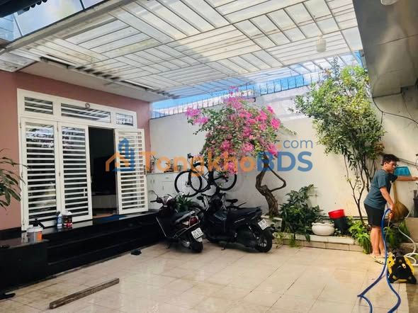 Cho thuê nhà 2 tầng QL13, Thủ Đức - 103m², 3PN, full nội thất, giá 13 triệu