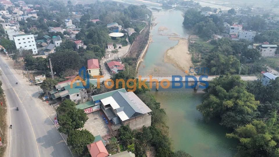 Mặt Tiền Quốc Lộ 6 - Nhà Hàng 400m² View Sông Bùi - Tân Lạc