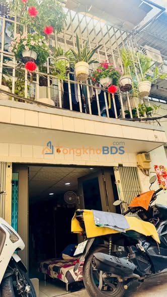 Nhà Đường Lò Gốm Quận 6 - 20m² Giá 2.95 Tỷ - Sẵn Sàng Dọn Vào Ở Ngay