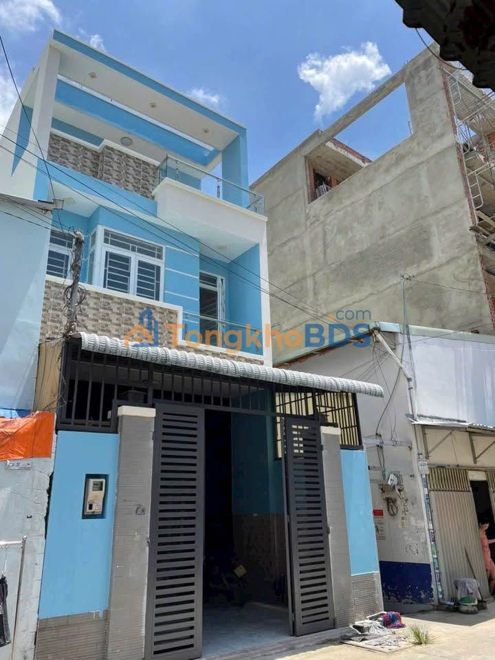 Cho thuê nhà 2 lầu, 3PN đường Thạnh Xuân 33, Q12 - 10 triệu/tháng