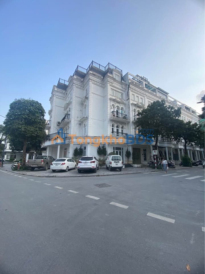 Bán Gấp Townhouse Louis City 280m² - Góc 2 Mặt Tiền Lê Quang Đạo