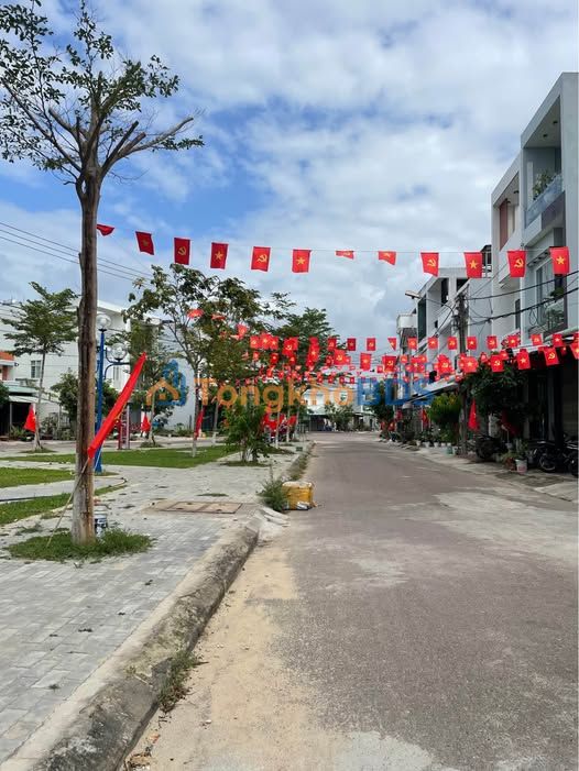 Nhà 2 Tầng 80m² View Công Viên Hà Thanh, Quy Nhơn - Chỉ 4 Tỷ