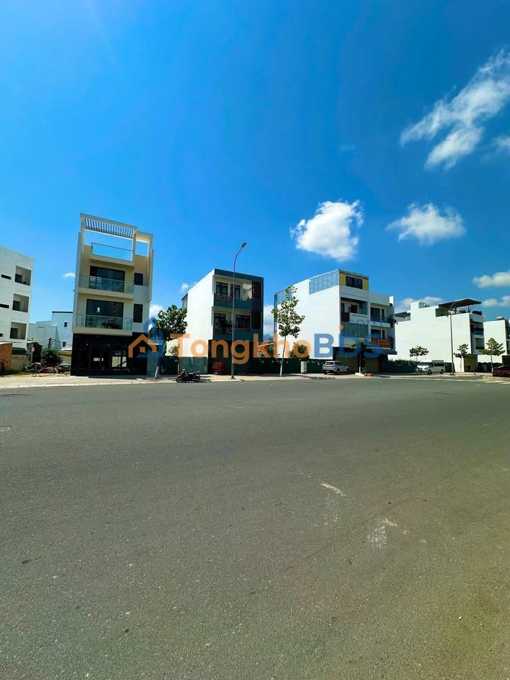 Nhà Phố Mặt Tiền 133m² Đường 22 VCN Phước Long, Nha Trang - Kinh Doanh Đỉnh Cao