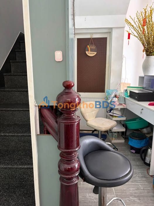 Cho thuê nhà mặt tiền Trịnh Phong, Nha Trang - 4 tầng kinh doanh, 16 triệu/tháng