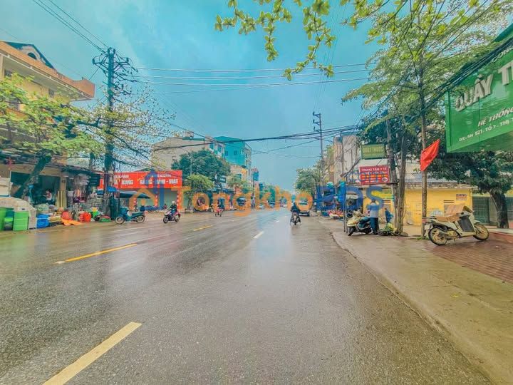 Đất Vàng Cổng Chợ Yên Bình - 111m² Kinh Doanh Vượng Khí - Giá 2.45 Tỷ