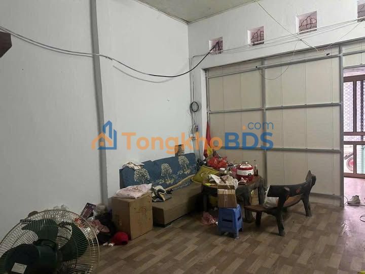 Bán nhà 135m² Đường Cao Thắng, Yên Bái - Giá 2.2 Tỷ, Gần Chợ Phố Mới