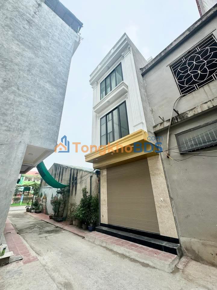 Nhà 3.5 Tầng Lộc Vượng, Nam Định - 32m² Ô Tô Vào Nhà, Giá 2.8 Tỷ