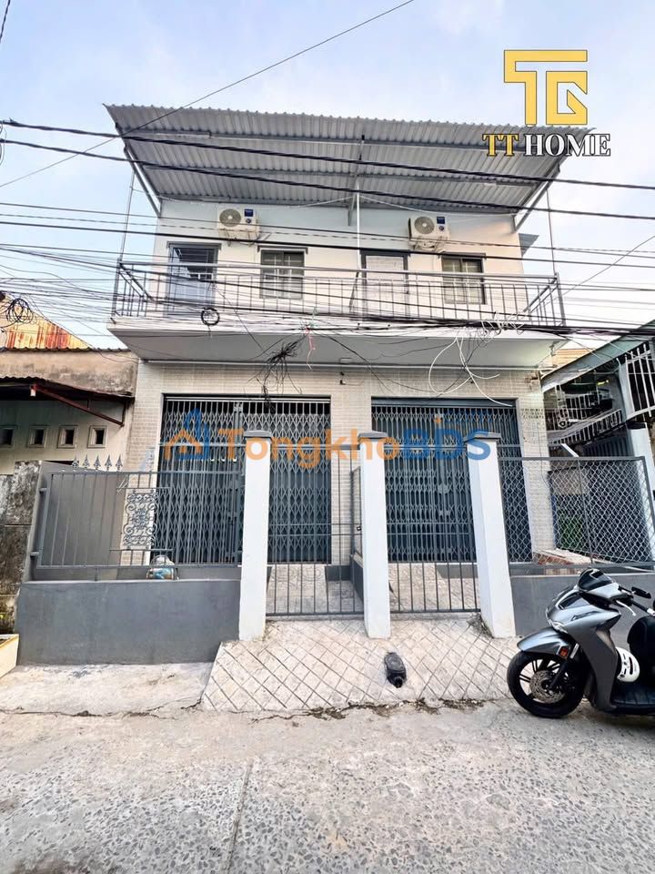 Nhà 2 Tầng Mặt Tiền Hẻm Rộng CMT8, Cần Thơ - 4 Triệu/Tháng