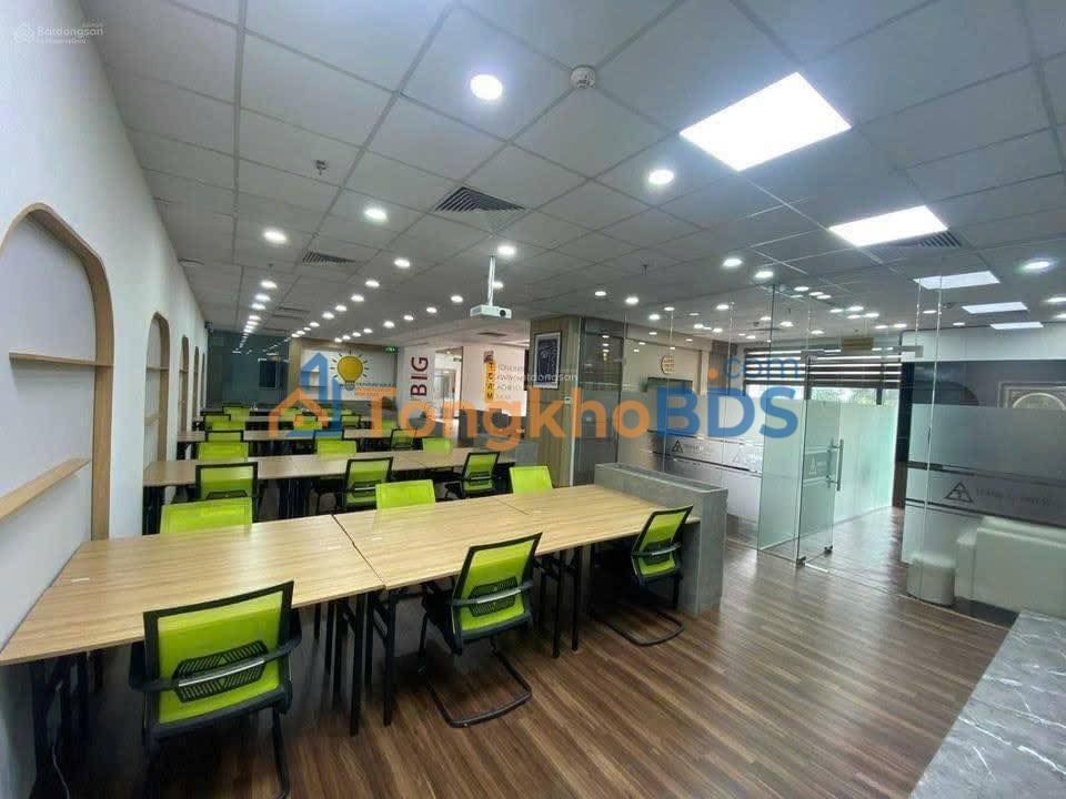 Cho thuê văn phòng 230m² Ngoại Giao Đoàn, Hà Nội - Giá 55 Triệu/tháng