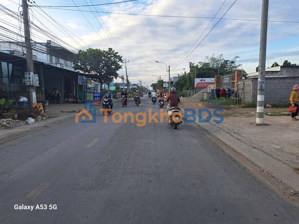 Kho Xưởng Mặt Tiền TL833B Long Cang, Long An - 2456m² Sẵn Sàng Hoạt Động