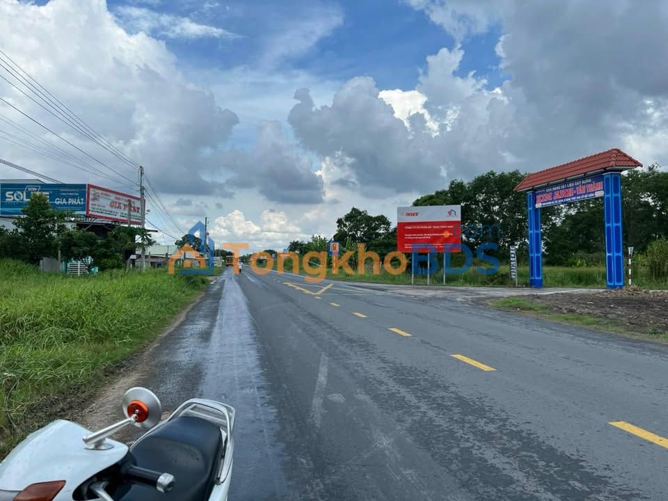 Bán Đất Mặt Tiền QL 1A, Hậu Giang - 400m², Vị Trí Vàng Kinh Doanh