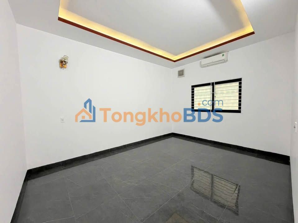 Nhà C4 Phường Cam Đường, Ba Đình - 92m² Sổ Hồng, Giá 2.3 Tỷ