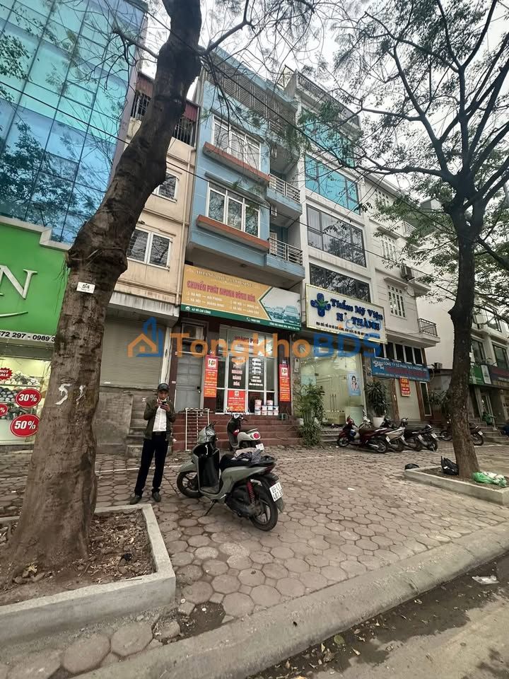 Nhà Mặt Phố Võ Chí Công 40m² 5 Tầng - Kinh Doanh Đỉnh Cao, Vỉa Hè Rộng