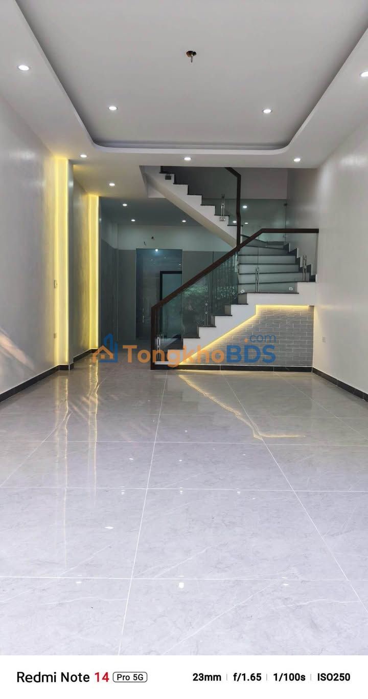 Nhà 3 Tầng Mới Xây 52m² Kiến An - Ô Tô Tận Cửa, Sổ Hồng Riêng