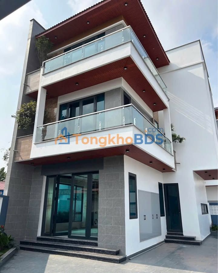 Biệt thự Mini Sân Vườn 200m² Phường Quang Trung, Thái Nguyên - Giá 6 Tỷ