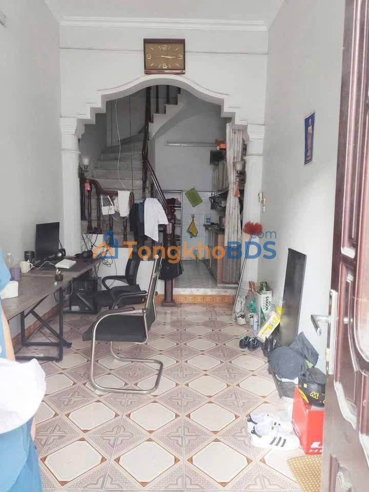 Cho thuê nhà 4 tầng Vạn Phúc, Hà Đông - 8.5 triệu, ô tô đỗ cửa