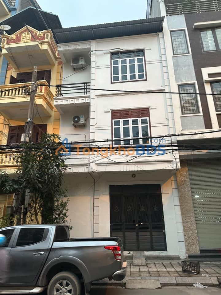 Nhà 3 Tầng Văn Phú, Hà Đông - 150m², 10 Triệu/Tháng, Ô Tô Đỗ Cửa