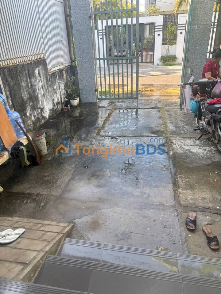 Cho Thuê Nhà 125m² Phường Phú Khương, Bến Tre - Sẵn Nội Thất, Giá 5 Triệu