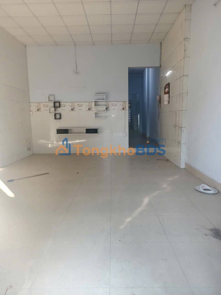 Nhà MT Hẻm 7 Bò, Bình Chánh - 150m² Giá 7 Triệu/Tháng, Sẵn Ở